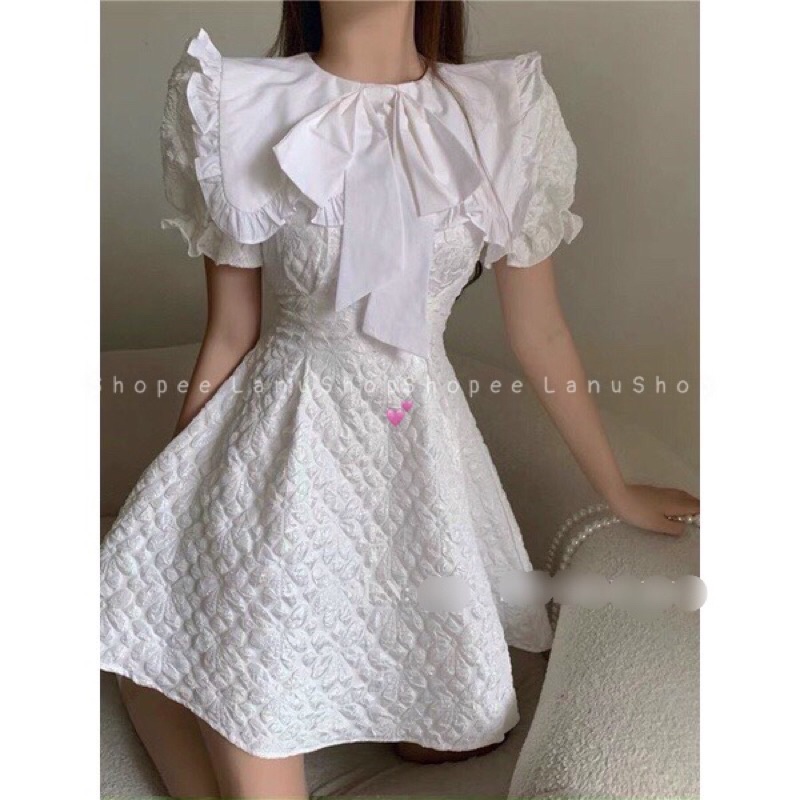 Váy xốp cổ bèo nơ đáng yêu, váy cổ sen tay bồng