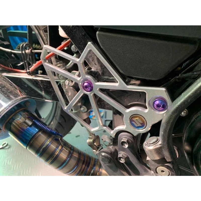 Cặp Nẹp sườn Satria - Raider Titan " kèm óc titan hoặc salaya "