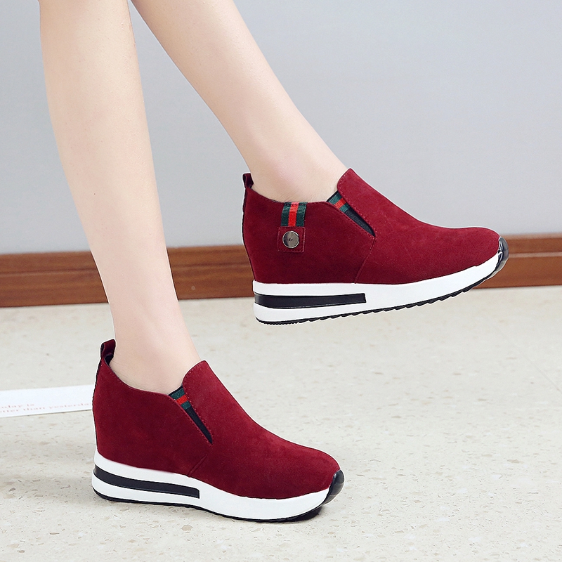 Giày lười thể thao độn đế kiểu dáng năng động cho nữ