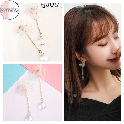 Đôi Bông Tai Hình Hoa Cúc Đính Đá Kiểu Dáng Thanh Lịch Cho Nữ