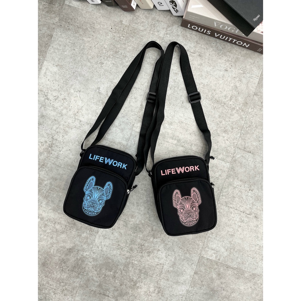 Túi đeo chéo minibag LIFEWWORK đen hoạ tiết bull DƯ XỊN FULL TEM TAG