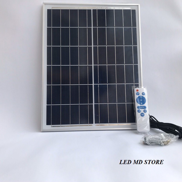 Đèn pha năng lượng mặt trời 40W có đồng hồ báo dung lượng pin- PNL40W