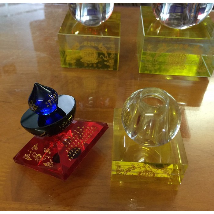 Tháp xá lợi Phật pha lê 05 màu nhỏ gọn