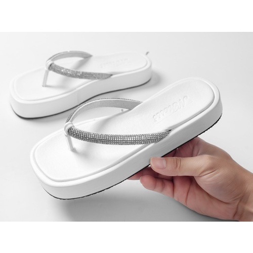 Dép Kẹp Nữ đính đá Nrossi đế bánh mì siêu nhẹ màu đen size nhỏ 32 33 34 35