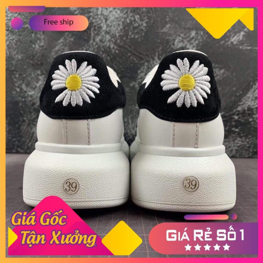 ( Giày Hót ) Giày Mcqueen trắng gót nhung hình Hoa Cúc hàng cao cấp giá xưởng Form dành cho cả nam nữ freeship từ 150k