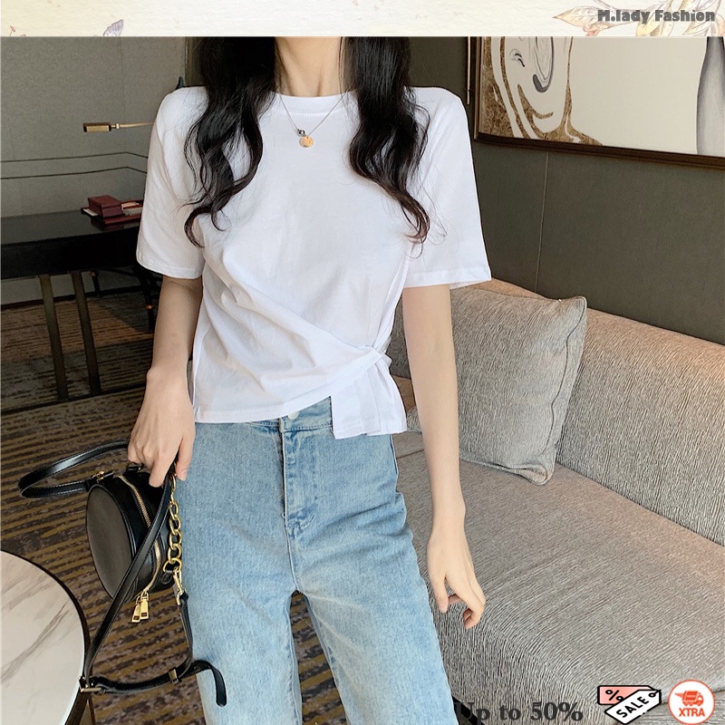 Áo phông cách điệu chất cotton cực mát mặc kết hợp với chân váy cực đẹp phù hợp đi chơi đi làm