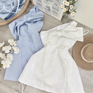 Đầm nơ ngực lệch vai trễ vai trắng xanh