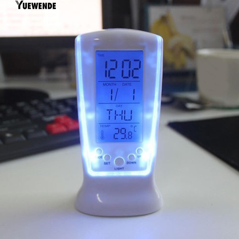Đồng hồ báo thức điện tử để bàn