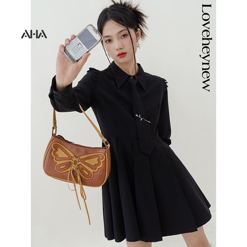 Túi xách AHA official kẹp dưới cánh tay thêu họa tiết phong cách retro Pháp