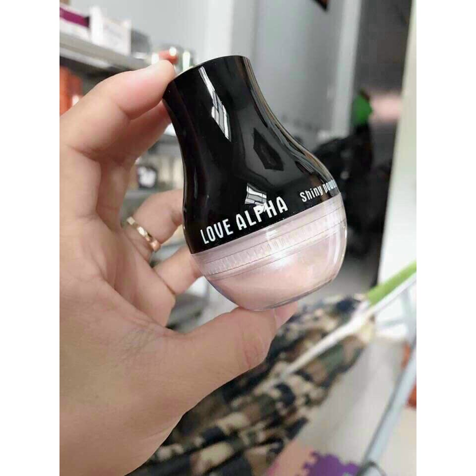{PHẤN KIM TUYẾN} Phấn phủ bột kiềm dầu Love Alpha có ánh nhũ kim tuyến bắt sáng | BigBuy360 - bigbuy360.vn