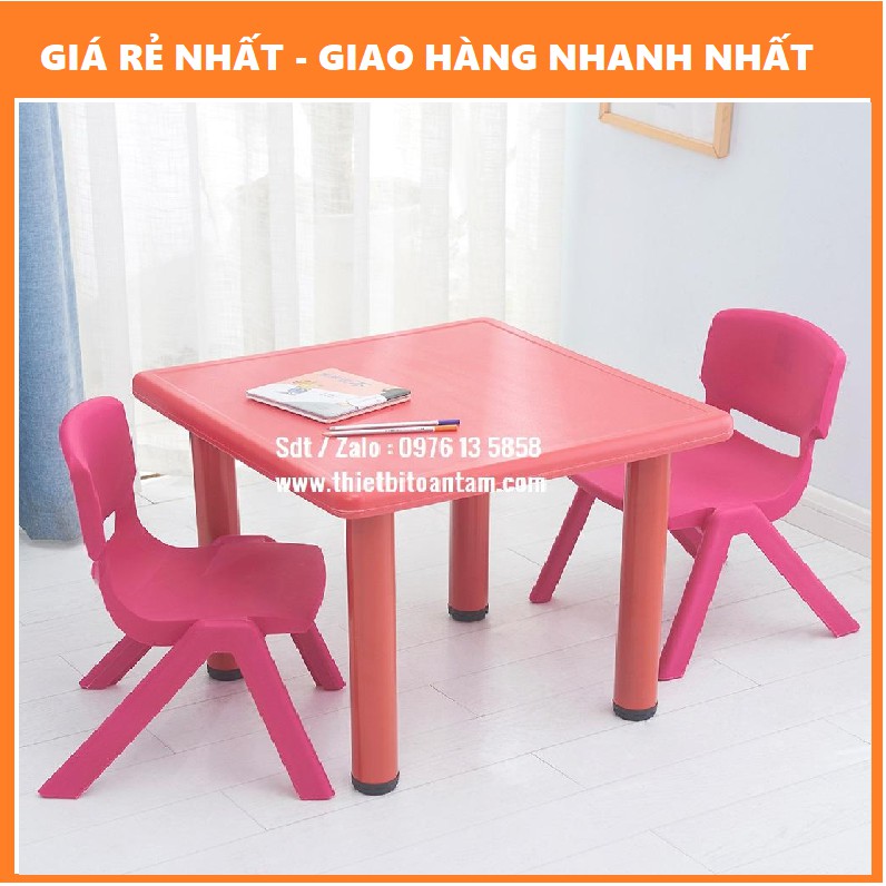 Bàn học  6 chỗ cho bé độ tuổi mầm non phù hợp