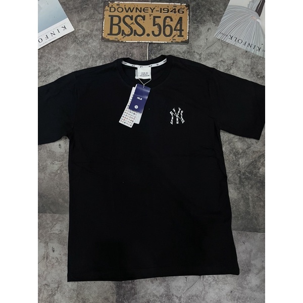 Áo Thun Unisex Màu Đen/Trắng/Tím Thêu Logo Mặt Trước, Mặt Sau In Chất Cotton 100%