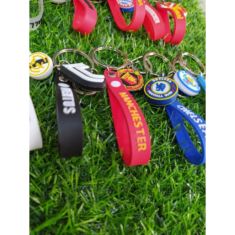 Móc khoá logo kèm tên CLB bóng đá