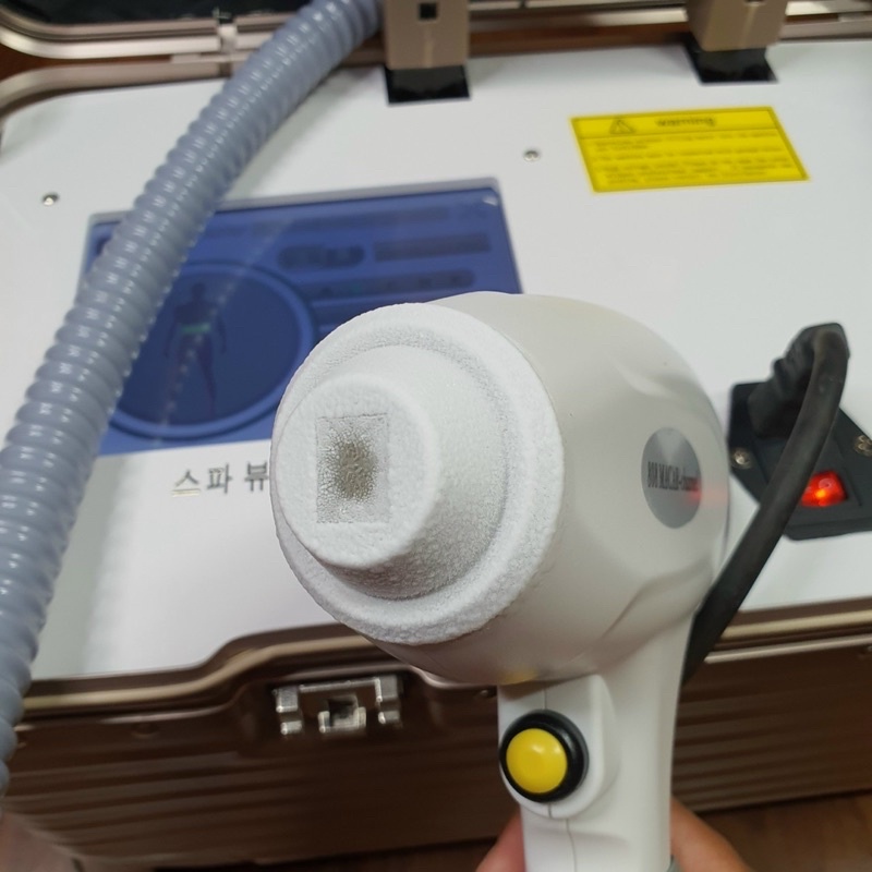 Máy triệt lông vali laser diode 808nm công nghệ mới nhất hiện nay