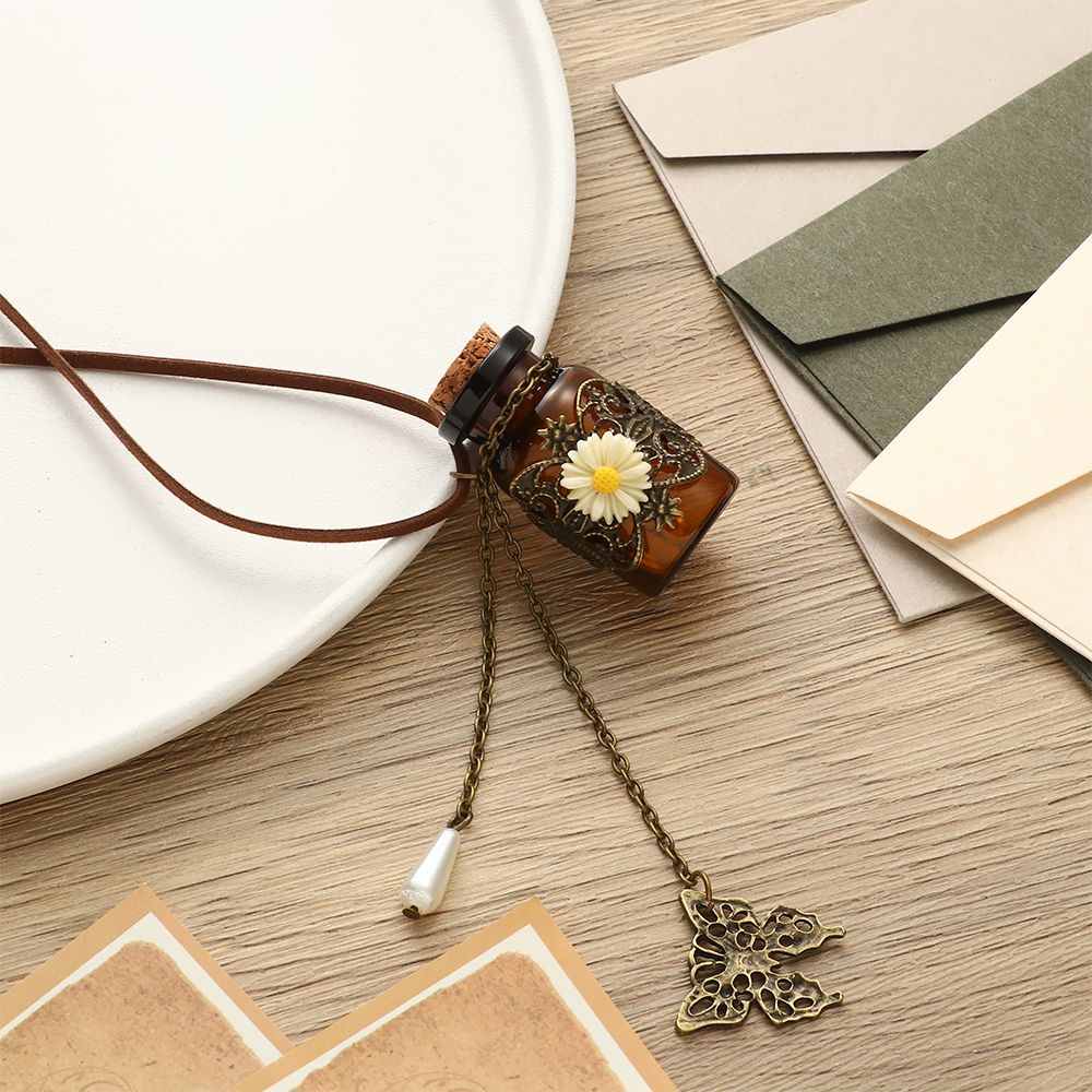 Vòng cổ da mặt lọ điều ước đính hoa và bướm thời trang cho nữ