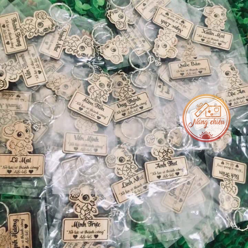 Móc khóa gỗ hình quả táo khắc tên theo yêu cầu - Quà tặng handmade ý nghĩa