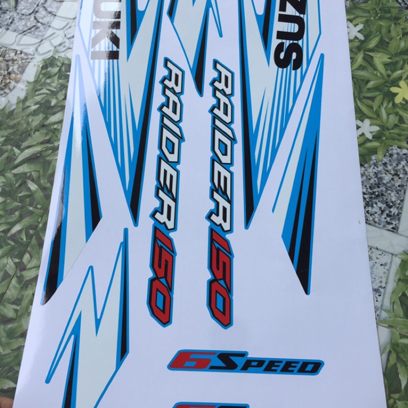 Tem rời chế Raider xăng cơ. Xe xanh, chỉ trắng. Thay đổi màu sắc và chi tiết theo yêu cầu. Sắc nét, bền màu