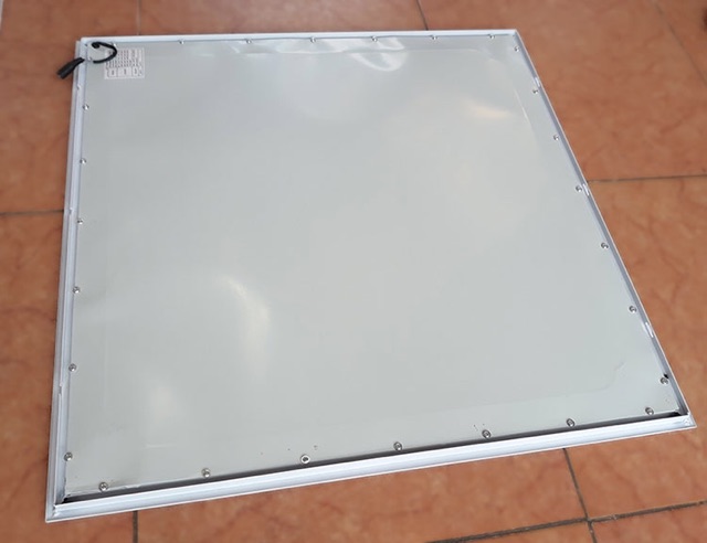 Đèn led panel 600x600 và 300x1200