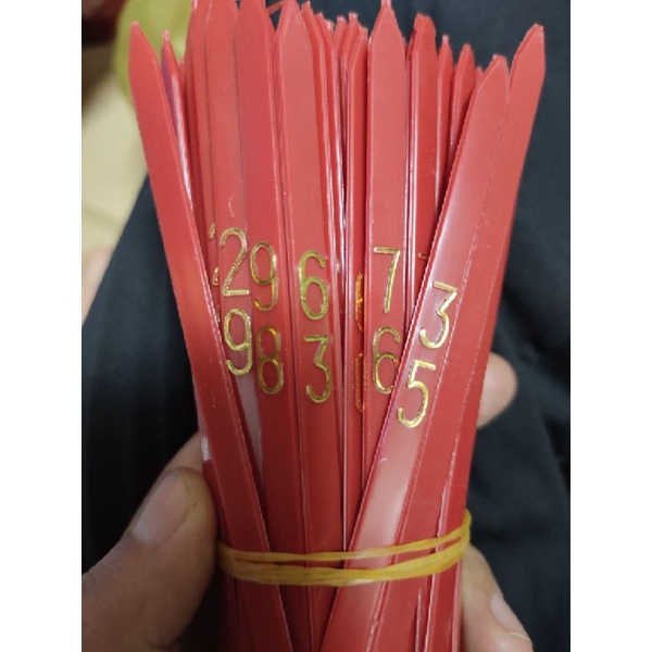 ống lắc xăm và 100 quẻ để xin quẻ, gieo quẻ, xin số