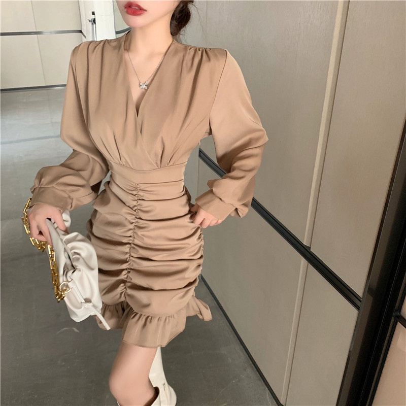 Đầm nữ tay dài cổ V thiết kế kiểu cách dễ phối đồ thời trang Hàn Quốc