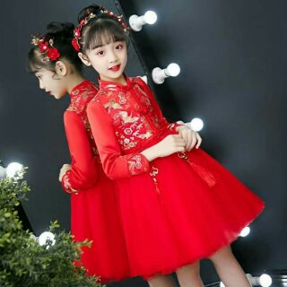 Váy cách tân cổ tàu