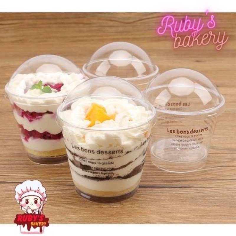 Cốc nhựa nắp cầu Les bons đựng bánh tiramisu