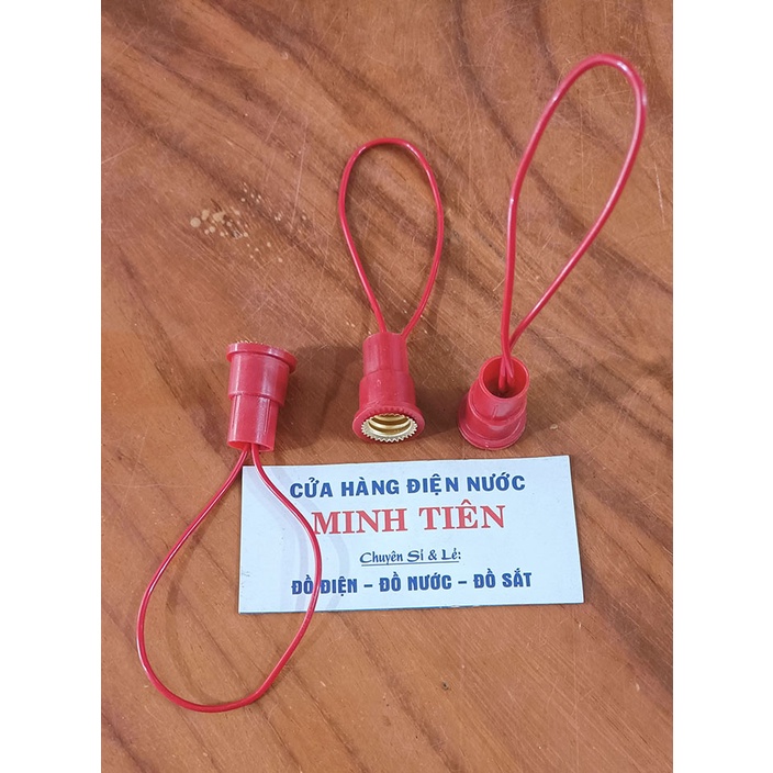 Đui đèn E12 đuôi xoáy dùng cho bóng đèn ớt, quả nhót, bóng lửa..