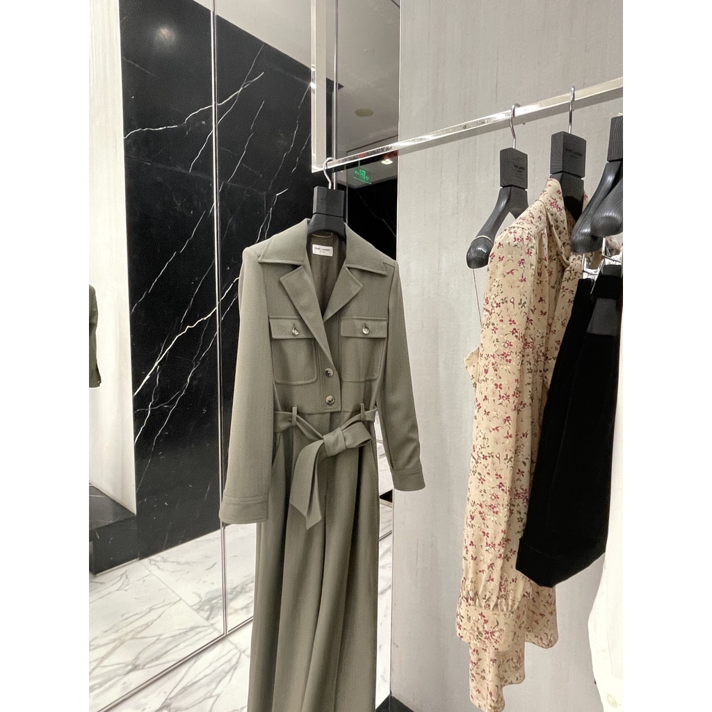 Bộ quần áo liền nữ thanh lịch và sang trọng YSL cao cấp | BigBuy360 - bigbuy360.vn