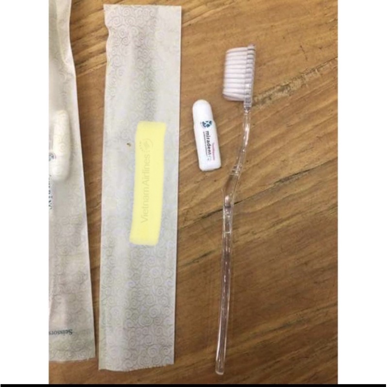 10 bàn chải đánh răng dùng 1 lần