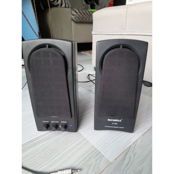 Loa vi tính SoundMax (1 cặp nhé).Hoạt động tốt âm thanh hay trong trẻo.Hàng mới 80%.