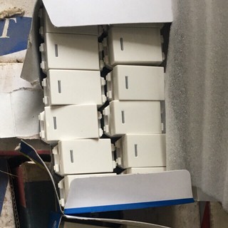 Hạt công tắc 1,2 chiều S18CC
