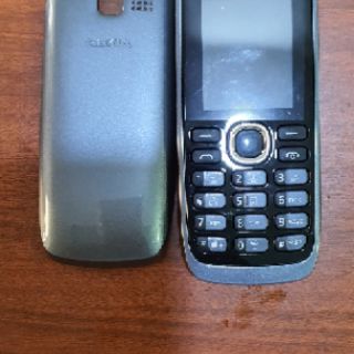 Điện thoại nokia 112( 2sim 2 sóng) có pin sạc