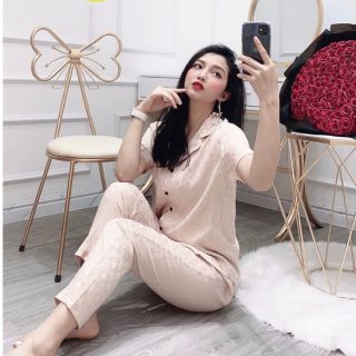 Bộ đồ ngủ Pijama lụa gấm tay cộc quần dài hàng đẹp