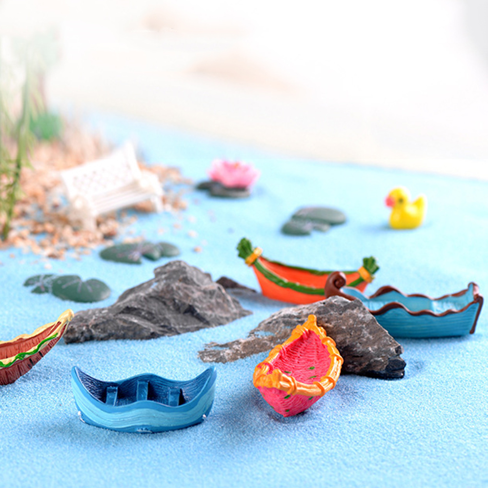 1 Đồ trang trí Thuyền Mini Bằng Nhựa Dùng Trang Trí