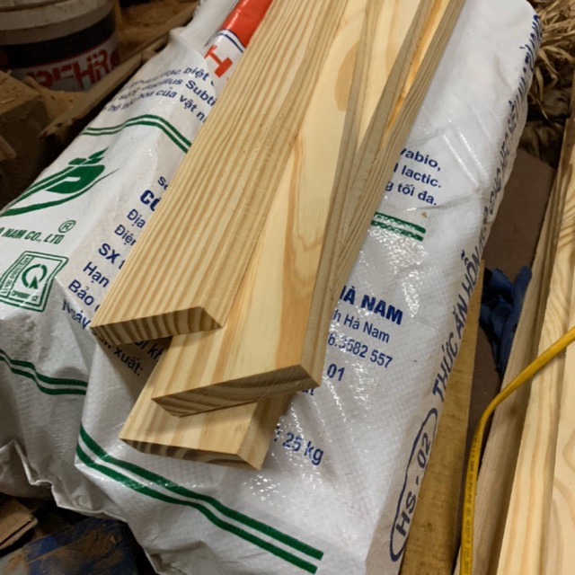 Gỗ xẻ bản dày 2cm rộng 10cm dài 50cm | BigBuy360 - bigbuy360.vn