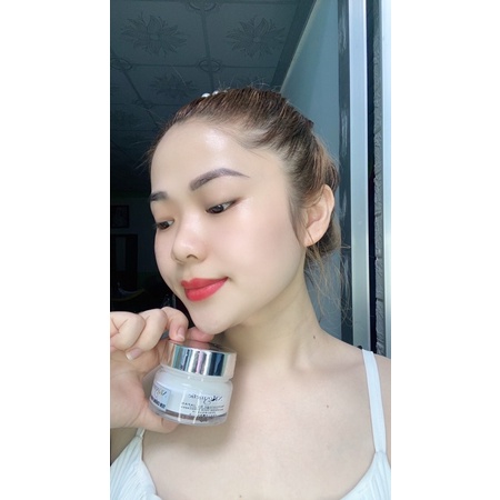 KEM FACE NHAU THAI CỪU NHẬT BẢN TẶNG KÈM TONNER VÀ MÁY MASSAGE