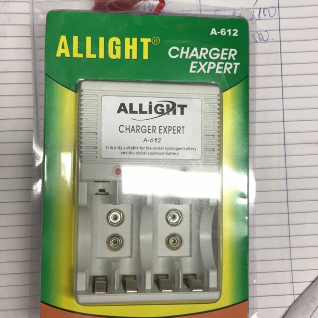 Sạc pin 612 đa năng cho 3 loại pin AA+AAA+9v