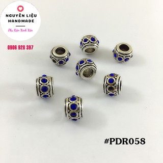 Charm trụ tròn đính đá xanh xung quanh - PDR058
