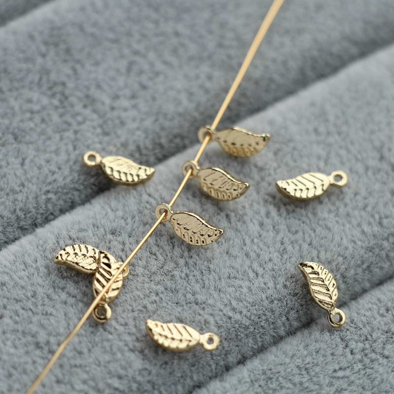 Mặt Dây Chuyền Hình Chiếc Lá Mạ Vàng 14k 3.5 * 9.5mm diy