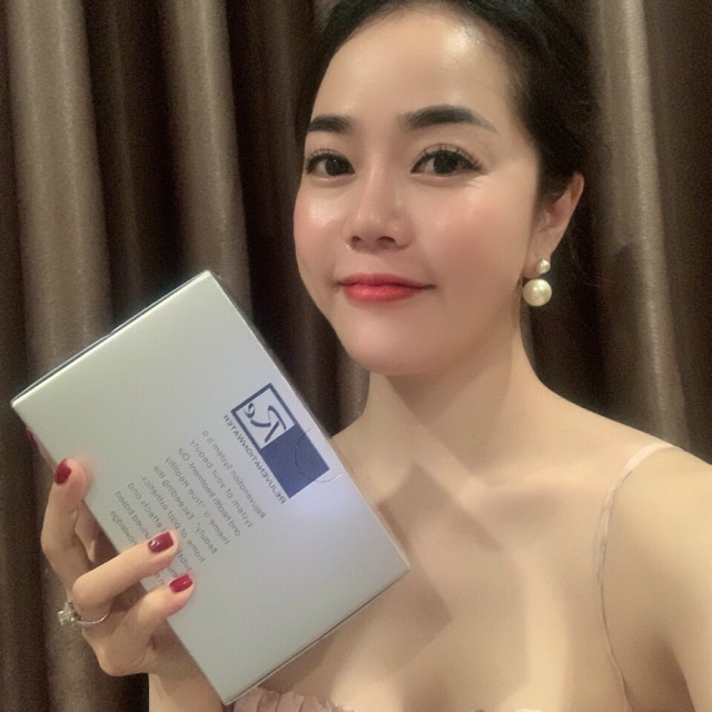 Hộp 10 lọ nước uống Re Rejuvenation Water
