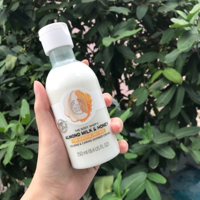 SỮA TẮM ALMOND MILK & HONEY SOOTHING & CARING SHOWER CREAM 60ML