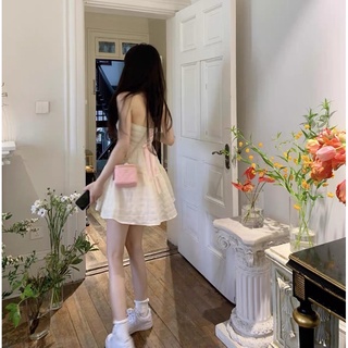 Đầm thắt nơ