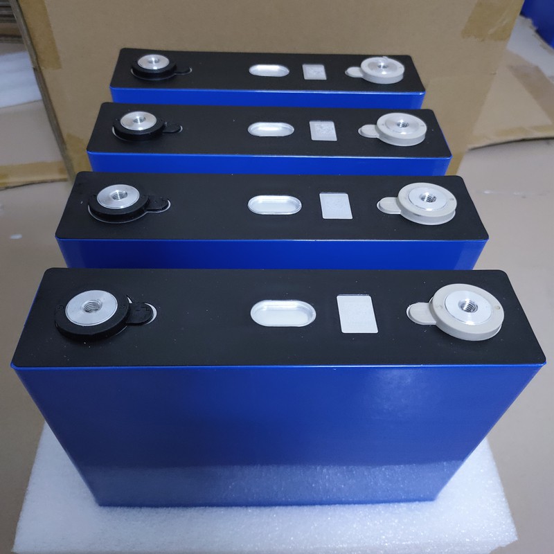 Combo 4 cell pin sắt LIFEPO4 120AH 3.2V  mới 100%