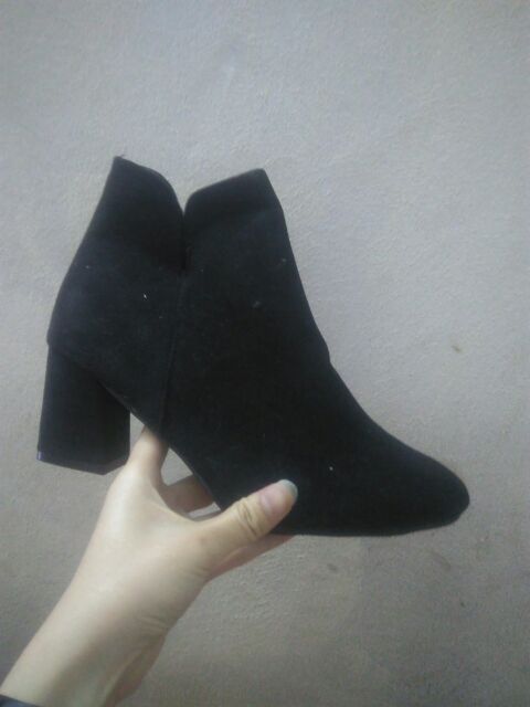 FOLLOW SHOP săn DEAL 9K Bốt nữ ,bốt cổ ngắn , boot da lộn, boot cao 6,5 phân | BigBuy360 - bigbuy360.vn