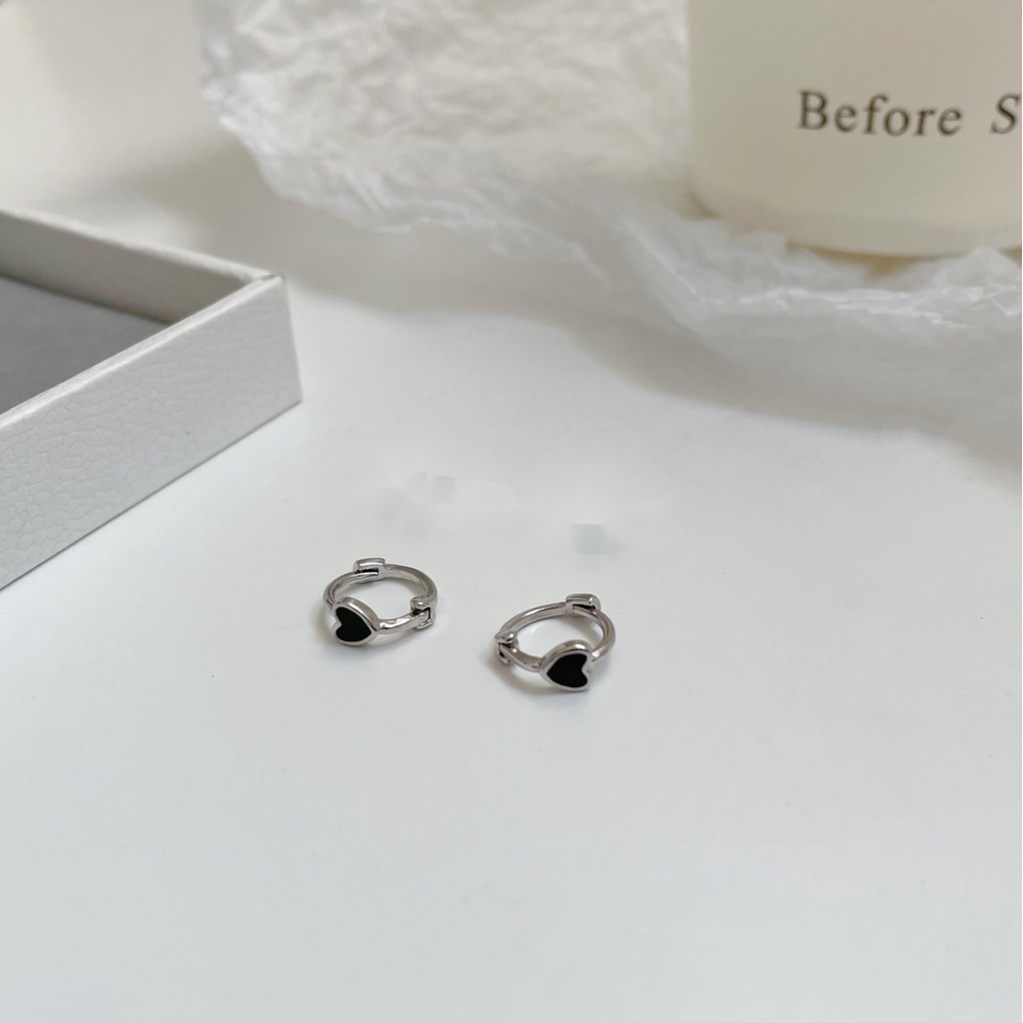 Khuyên Tai Hình Trái Tim Màu Đen Phong Cách hip hop Đơn Giản Dành Cho Nữ