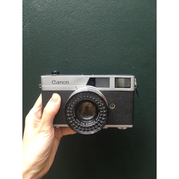 Máy ảnh film Canonet 1961