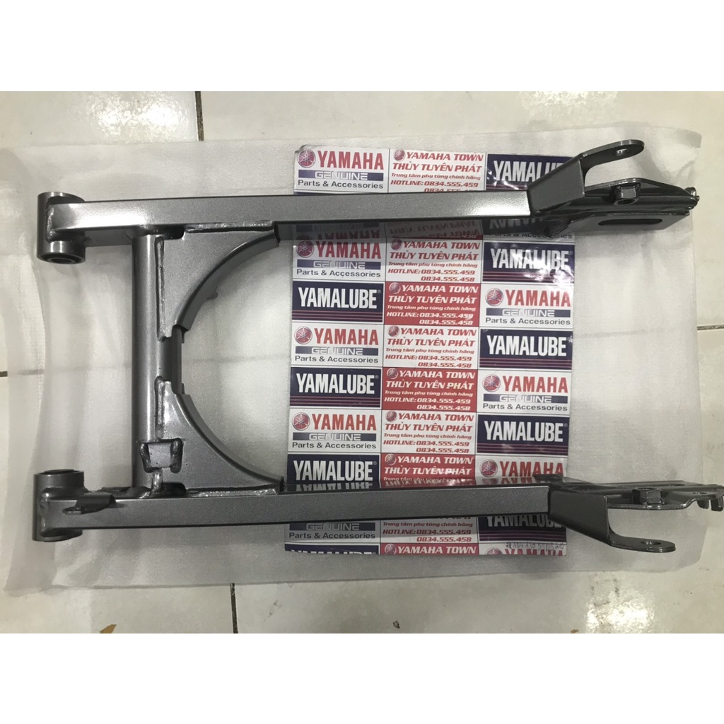 Gắp - cụm cảng sau SIRIUS bình xăng con zin chính hãng yamaha