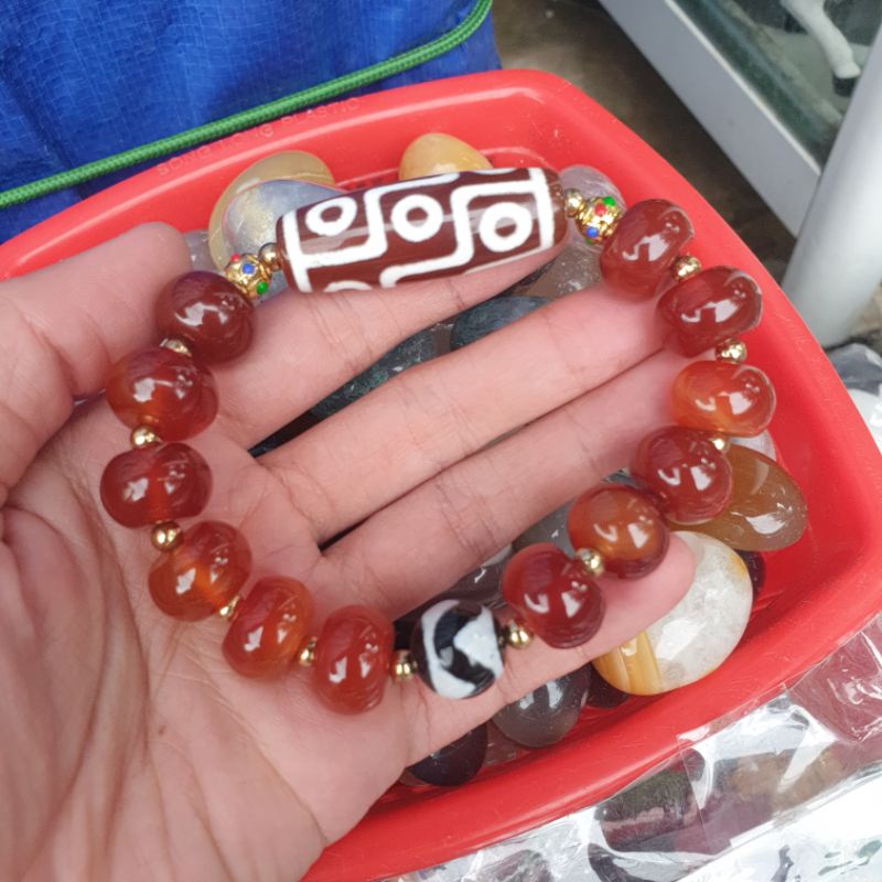 Vòng tay mã não mix dzi Tây Tạng