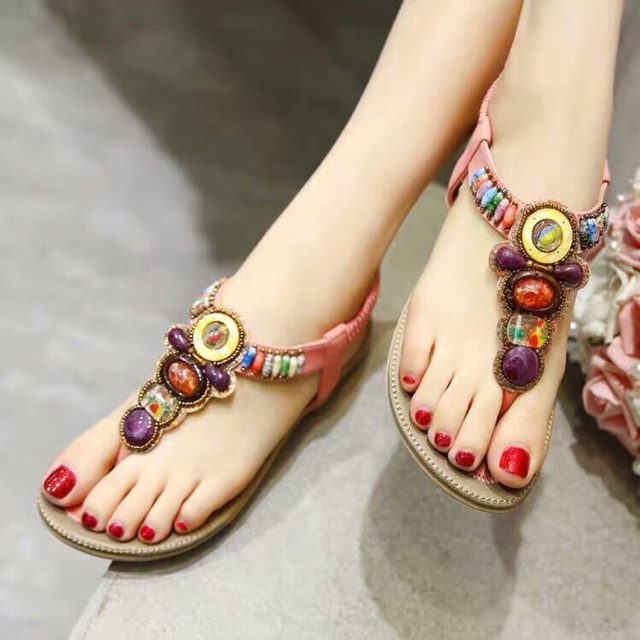 Xăng đan xỏ ngón