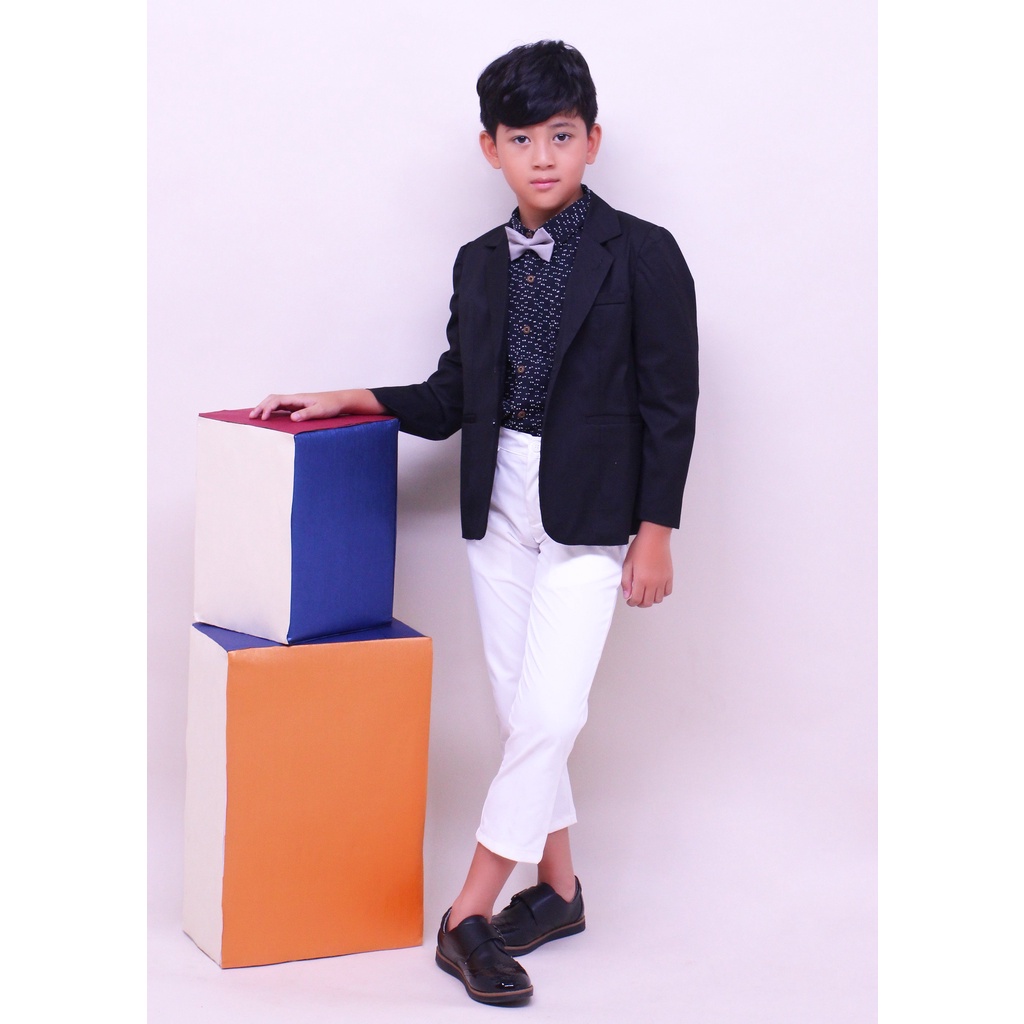 Áo vest thời trang Jadiny màu đen cho bé trai